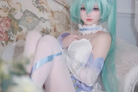 仿佛是二次元走出来的初音未来miku百变cos 颜值真的太绝了